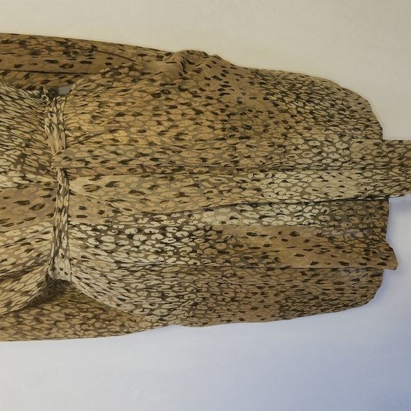 Victoria's Secret Animal Print Semi Sheer Tie Front Side Pockets Light Robe OS - Picture 3 of 13